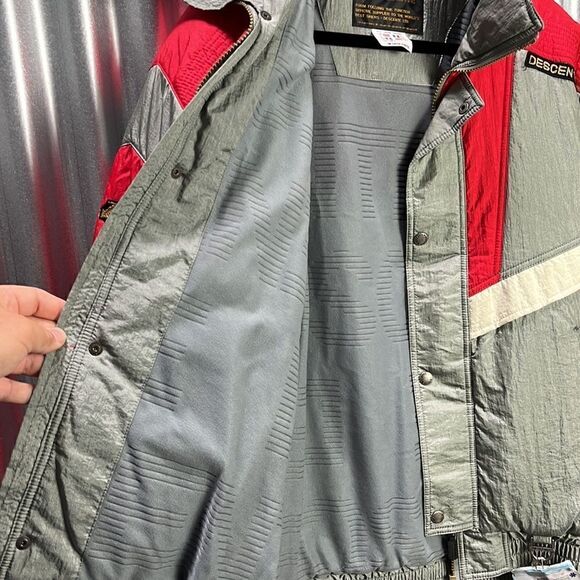 Descente Vintage Snow Ski Jacket - Picture 7 of 12